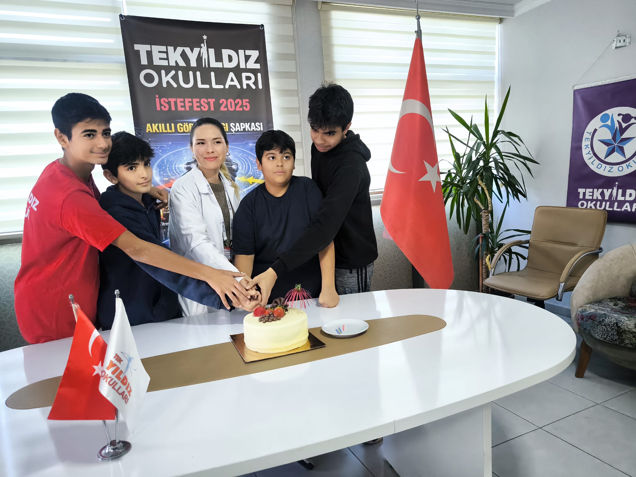 9e928f28-12d0-4be5-8458-2518040a29ce